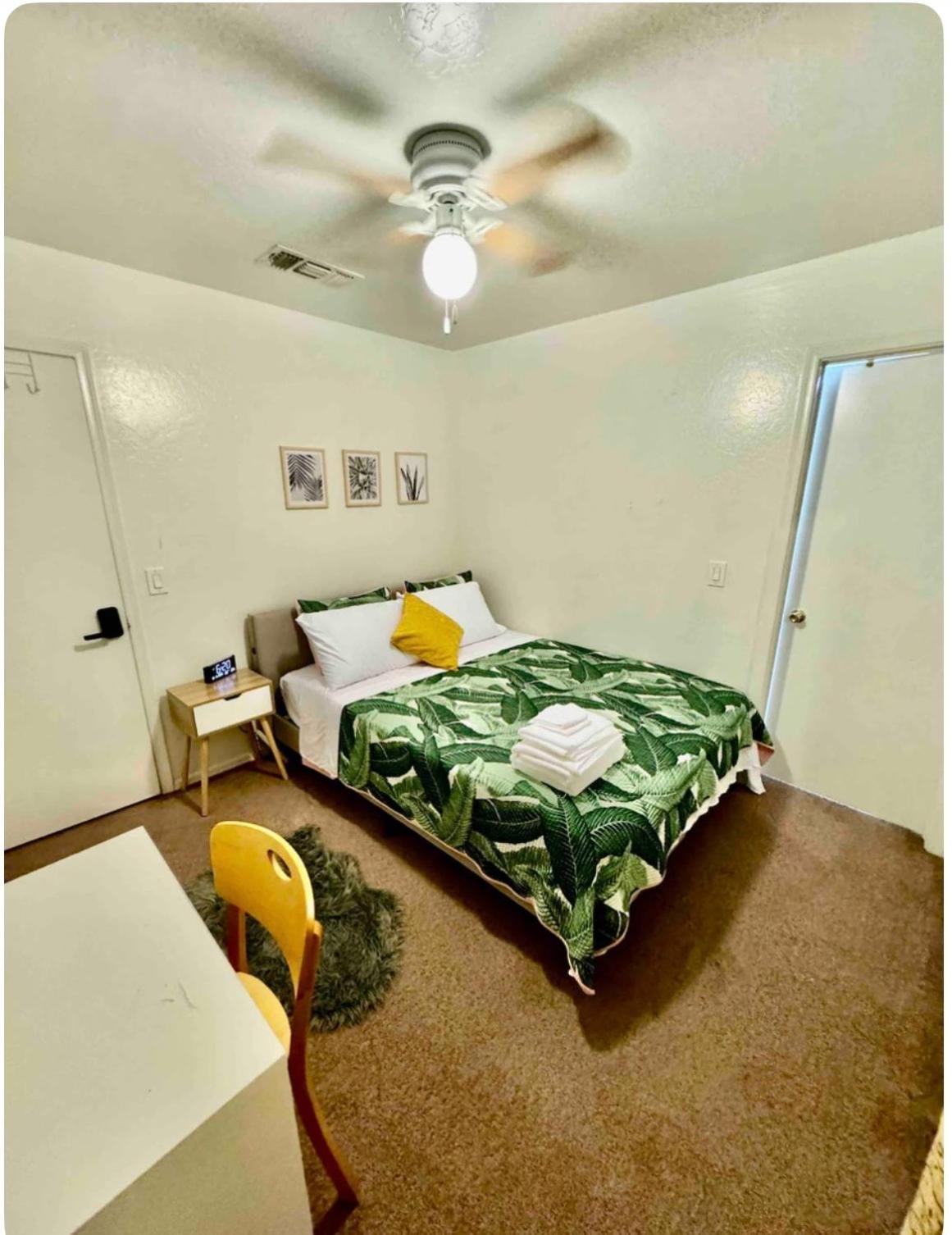 Cozy Private Room With Shared Bathroom Inside A House Phoenix Extérieur photo